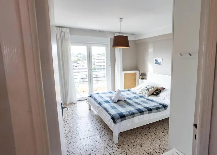 Appartement Two Bedroom In *